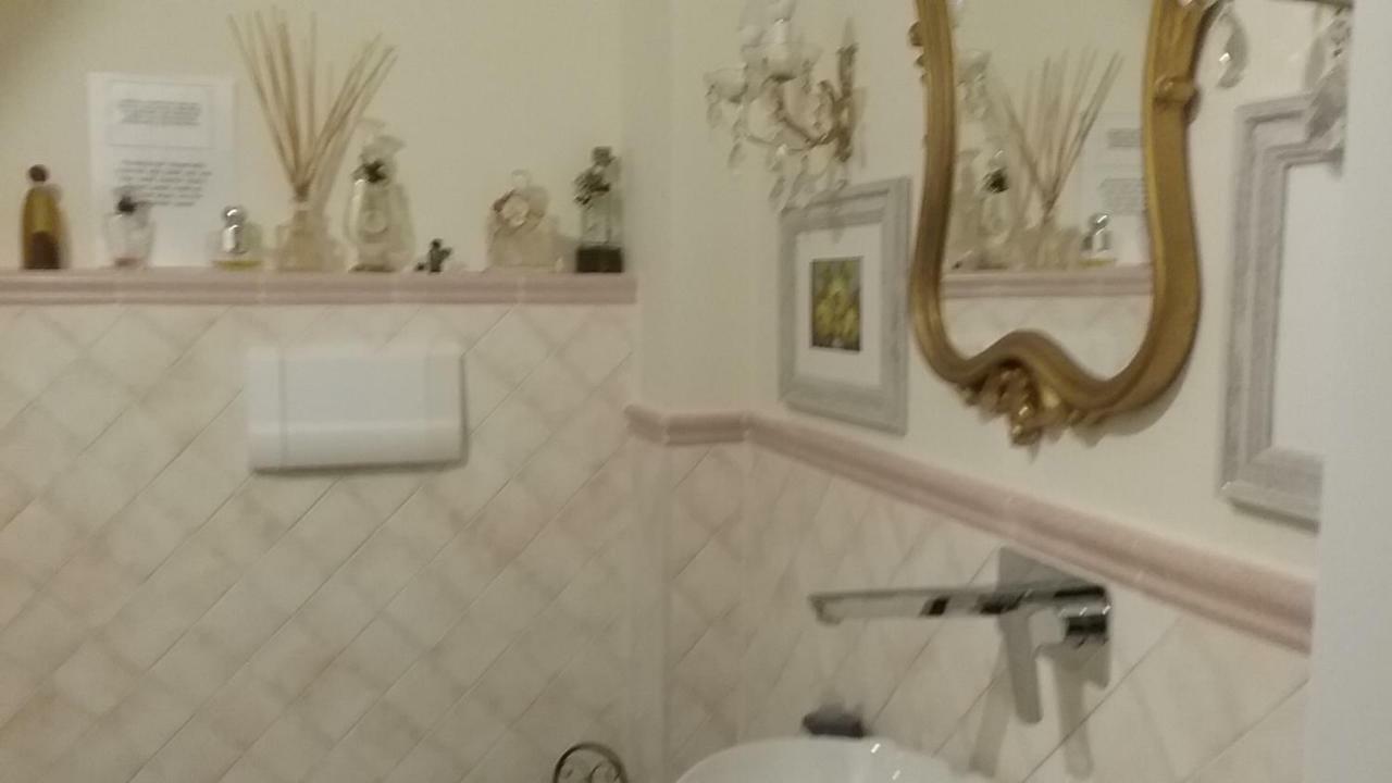 Antica Casa Di Famiglia Hotel Castiglione del Lago Kültér fotó
